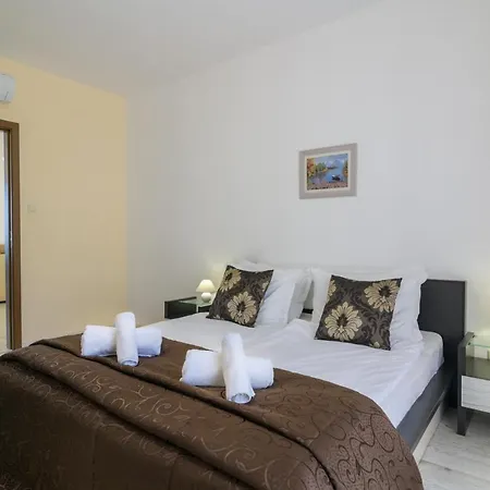 Cabacum Plaza Beach - High-speed Wifi Διαμέρισμα Golden Sands