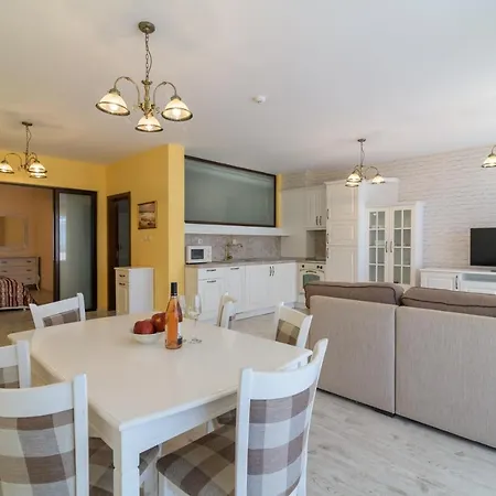 Cabacum Plaza Beach - High-speed Wifi * Golden Sands