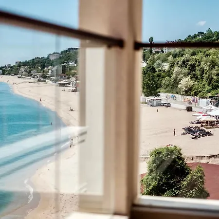 Cabacum Plaza Beach - High-speed Wifi * Золотые Пески